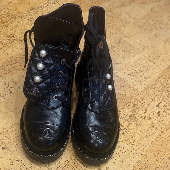 CHANEL Black Leather Boots with Pearl Details